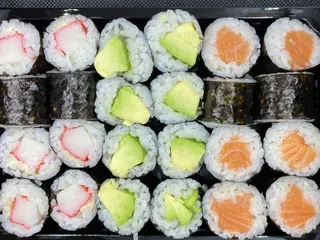Sushi set 8 (24ks)